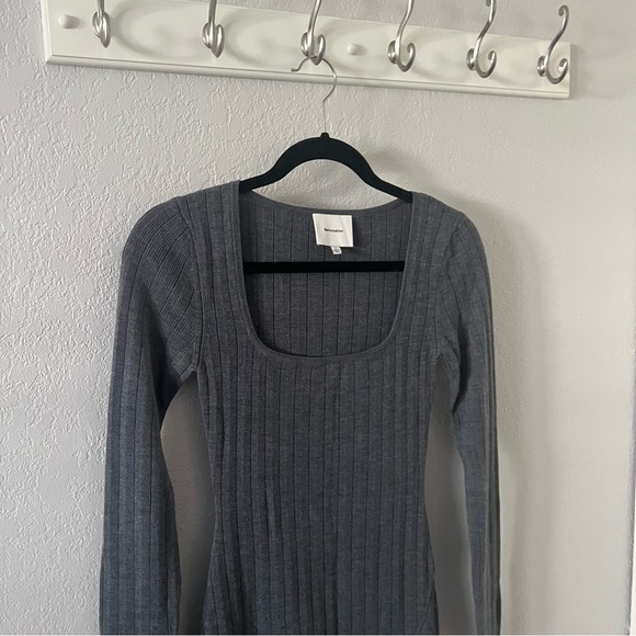 Reformation Nicole Regenerative Merino Sweater Mini Dress in Mid Grey - Picture 4 of 7